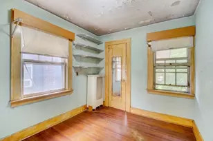 8 Whitman Ave, East Orange, NJ 07017 - Photo 20