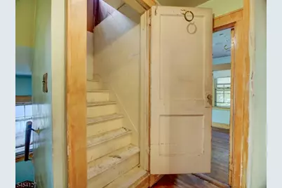 8 Whitman Ave, East Orange, NJ 07017 - Photo 22
