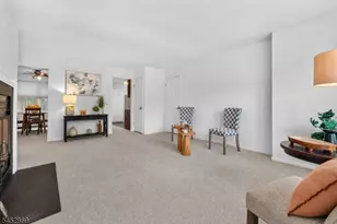 52 Adams Ct, Raritan Township, NJ 08822 - Photo 2