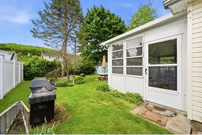 15 Orchard St, Bloomingdale, NJ 07403 - Photo 40