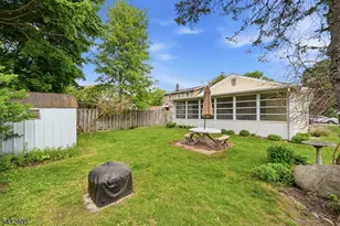 15 Orchard St, Bloomingdale, NJ 07403 - Photo 42