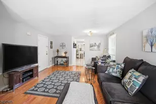 15 Orchard St, Bloomingdale, NJ 07403 - Photo 10