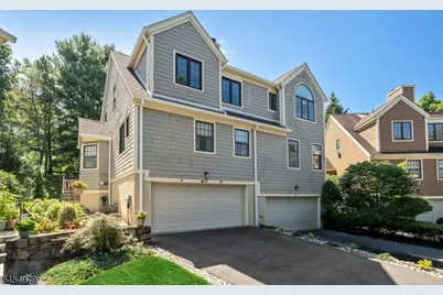 72 Tanager Ct, Wayne, NJ 07470 - Photo 2