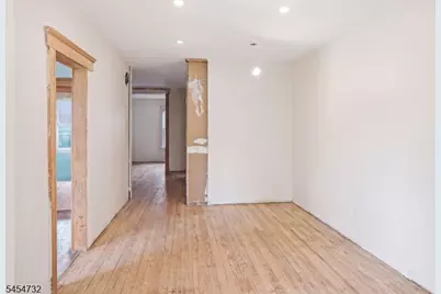 23 W 18th St, Linden, NJ 07036 - Photo 8