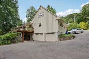 34 Forest Dr, Watchung, NJ 07069 - Photo 42