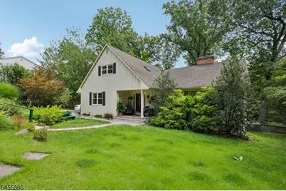 34 Forest Dr, Watchung, NJ 07069 - Photo 2