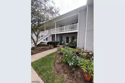 23 Village Green Rd, Bedminster Township, NJ 07921 - Photo 1