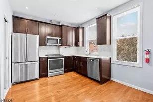 307 Henry St, Fairview, NJ 07022 - Photo 4