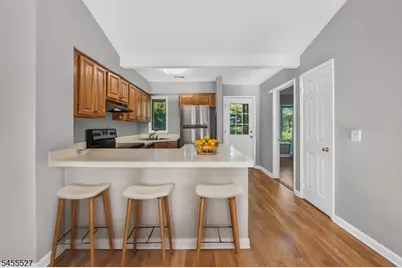 8 Augusta Dr, Clinton Township, NJ 08801 - Photo 8