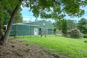 230 Shiloh Rd, Hope Township, NJ 07825 - Photo 2
