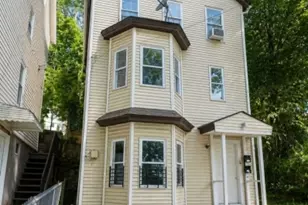 9 Circle Ave, Paterson, NJ 07522 - Photo 2