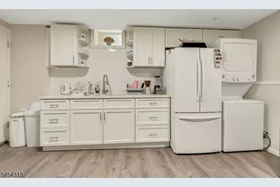 56 Madison St, Newark, NJ 07105 - Photo 8
