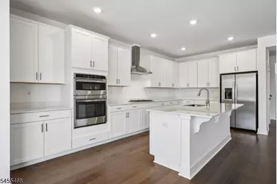 52 Eastwood Ter, East Hanover Township, NJ 07936 - Photo 6