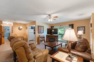 18 Deanna Dr, Hillsborough Township, NJ 08844 - Photo 2