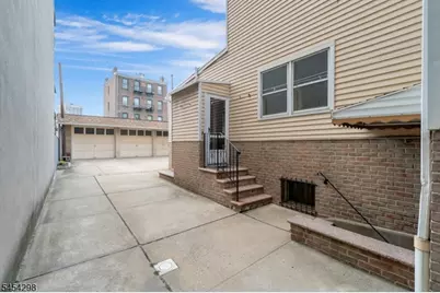 57 Madison St, Newark, NJ 07105 - Photo 4
