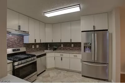 914 Timberbrooke Drive Ondo, Bedminster Township, NJ 07921 - Photo 8