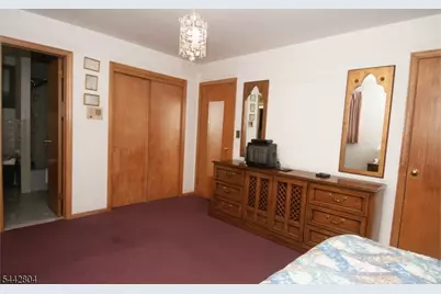 1 Country Club Ln, Elizabeth, NJ 07208 - Photo 22