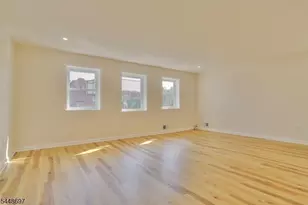 220 Astoria Pl, Union Township, NJ 07083 - Photo 2