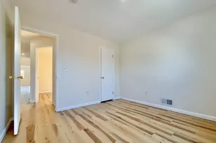 220 Astoria Pl, Union Township, NJ 07083 - Photo 6