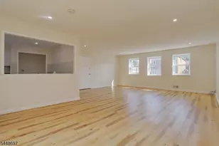 220 Astoria Pl, Union Township, NJ 07083 - Photo 8