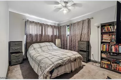 382 Amherst St, East Orange, NJ 07018 - Photo 16