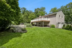 20 Hilltop Rd, Kinnelon, NJ 07405 - Photo 18