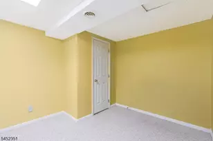 26 Maple Ct, Raritan Township, NJ 08822 - Photo 24