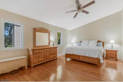 26 Maple Ct, Raritan Township, NJ 08822 - Photo 16