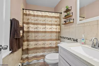 526 E 25th St, Paterson, NJ 07514 - Photo 14