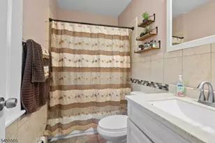 526 E 25th St, Paterson, NJ 07514 - Photo 14