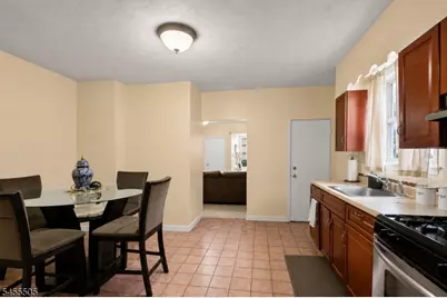 526 E 25th St, Paterson, NJ 07514 - Photo 2