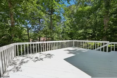 18 Mountainside Dr, Wayne, NJ 07470 - Photo 28