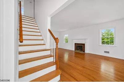 18 Mountainside Dr, Wayne, NJ 07470 - Photo 2