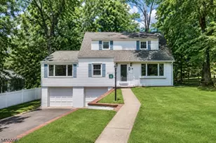 18 Mountainside Dr, Wayne, NJ 07470 - Photo 1