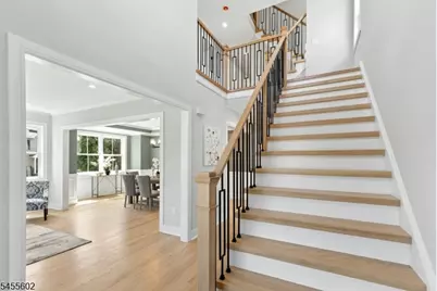 28 Pershing Ave, Cranford Township, NJ 07016 - Photo 6