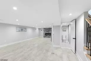 28 Pershing Ave, Cranford Township, NJ 07016 - Photo 40