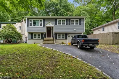 560 Dell Rd, Roxbury Township, NJ 07850 - Photo 8