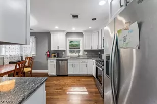 560 Dell Rd, Roxbury Township, NJ 07850 - Photo 10