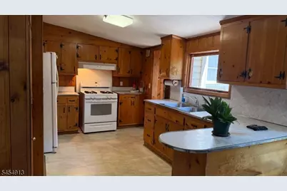 52 Horseshoe Dr, Jefferson Township, NJ 07438 - Photo 8