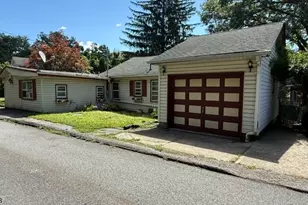 52 Horseshoe Dr, Jefferson Township, NJ 07438 - Photo 4