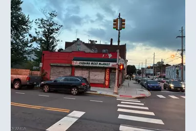 337 Oak St, Passaic, NJ 07055 - Photo 2