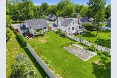 9 Frederick Pl, Hanover Township, NJ 07927 - Photo 2