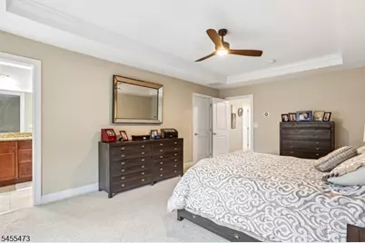35 Red Oak Ct, Wanaque, NJ 07420 - Photo 10