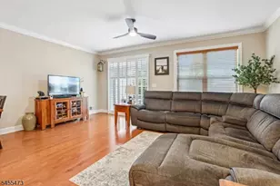 35 Red Oak Ct, Wanaque, NJ 07420 - Photo 8