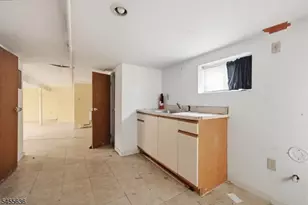 2138 Stecher Ave, Union Township, NJ 07083 - Photo 18