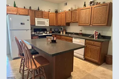 17 Spring Hollow Rd, Wantage, NJ 07461 - Photo 4