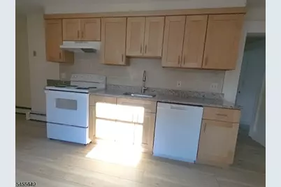15 E Clay Ave, Roselle Park, NJ 07204 - Photo 2