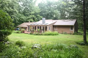 81 Possaghi Rd, Hampton Township, NJ 07860 - Photo 6