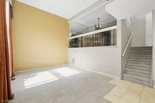 569 Dell Pl, Stanhope, NJ 07874 - Photo 4