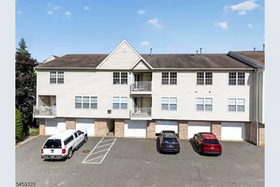 45 Parkside Ct #45, Wayne Twp., NJ 07470 - Photo 2